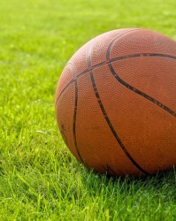 国内媒体人：上海男篮在交易中送出的球员没有上赛季的主要轮换球员