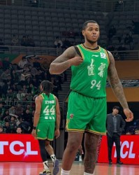 开云下载-辽篮第一混子外援出现！场均仅5分还不被裁，杨鸣被障眼法欺骗了